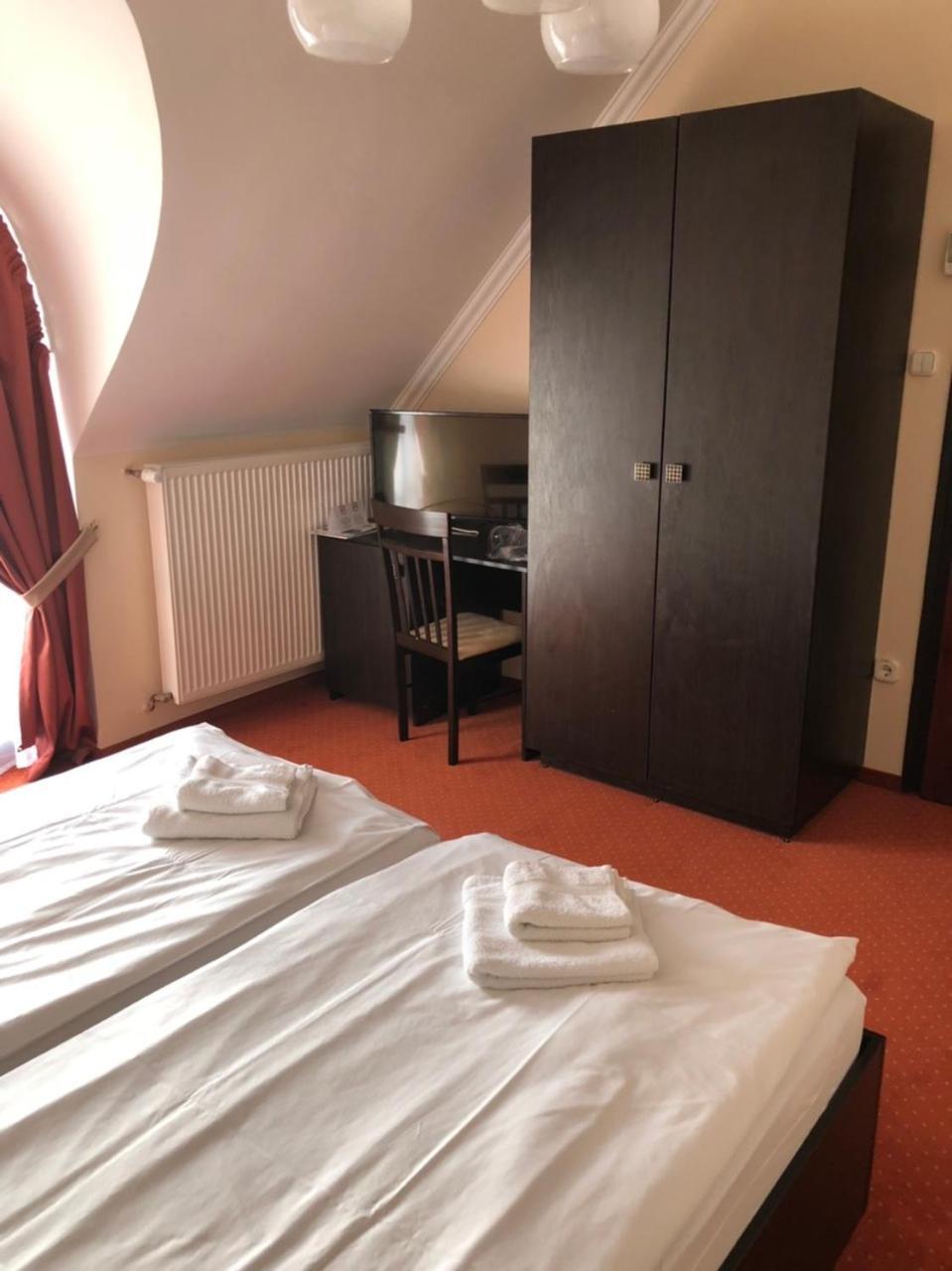 Karikas Hotel Hajdúszoboszló Eksteriør bilde